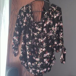 Women’s Blouse